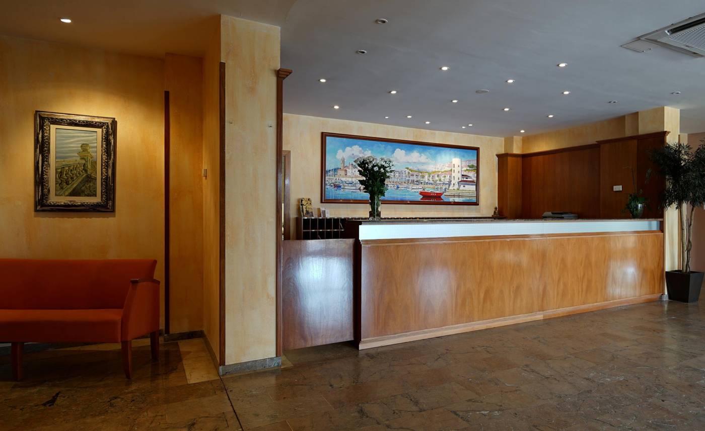 Port-Sitges-Lobby-16