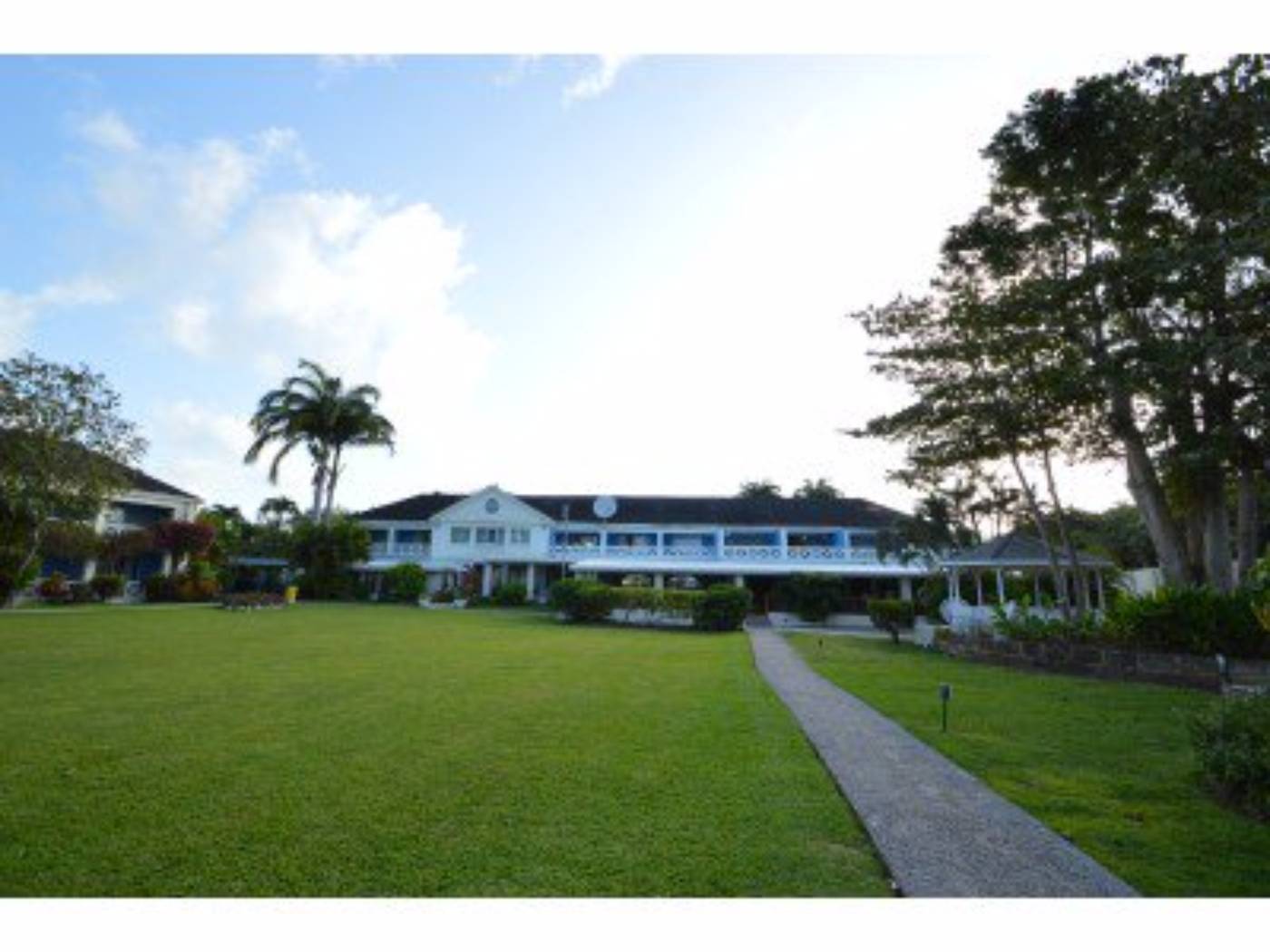 Discovery-Bay-By-Rex-Resorts-General-view-10