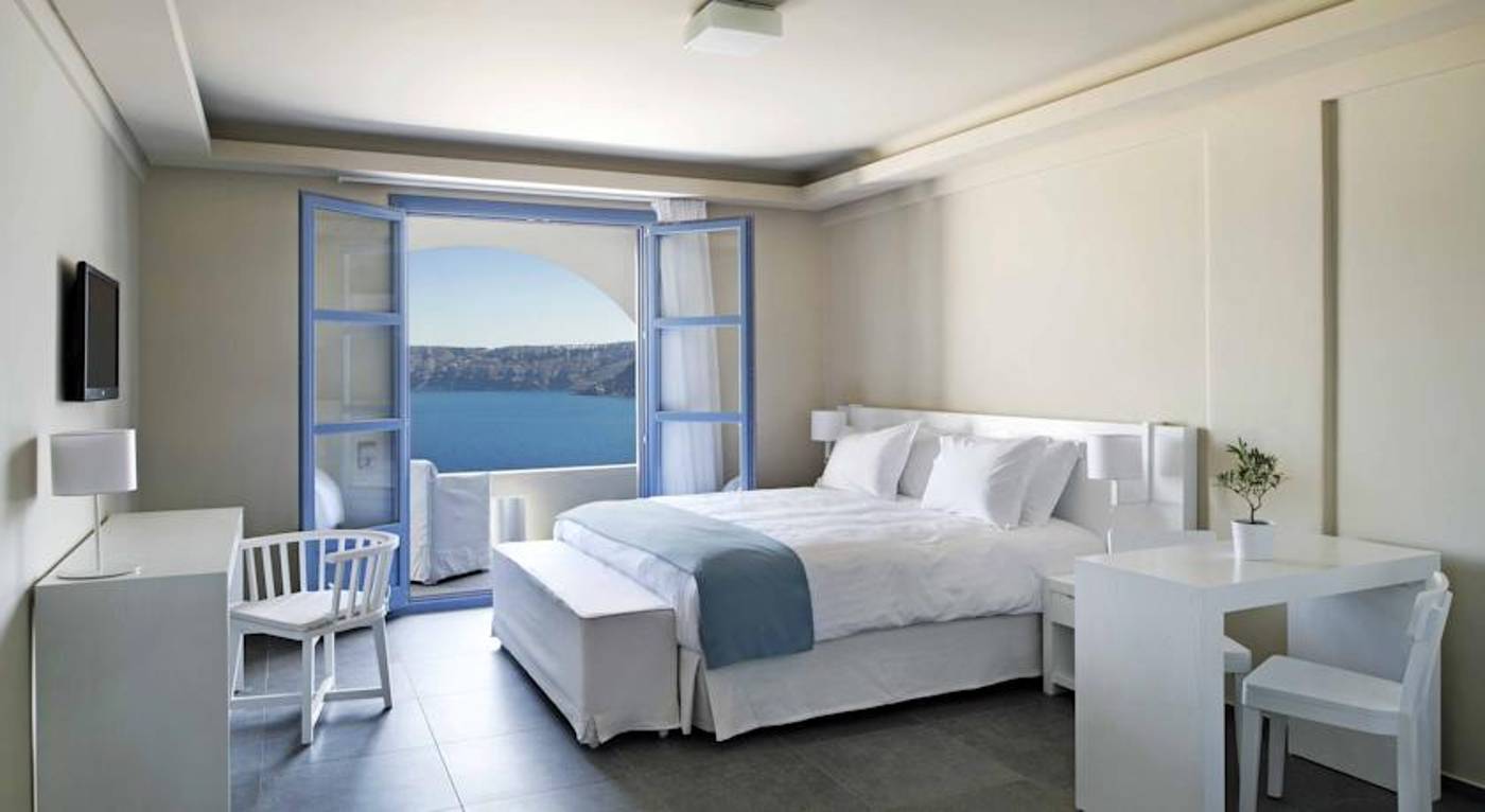 Acroterra Rosa Luxury Suites in Santorini, Greece