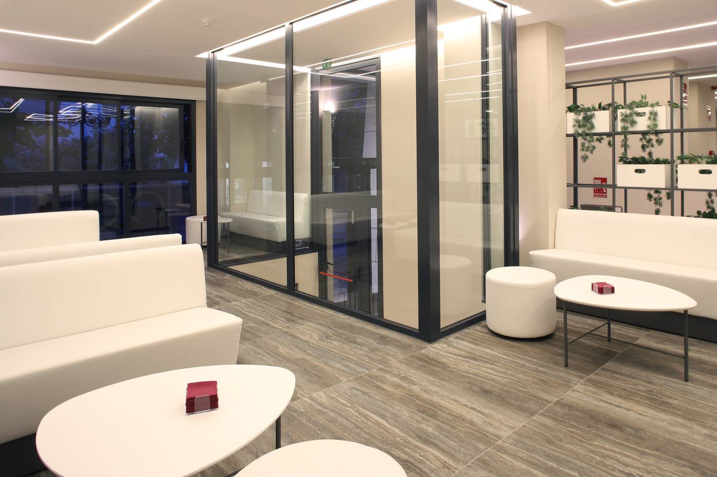 Alameda-Hotel-Lobby-32