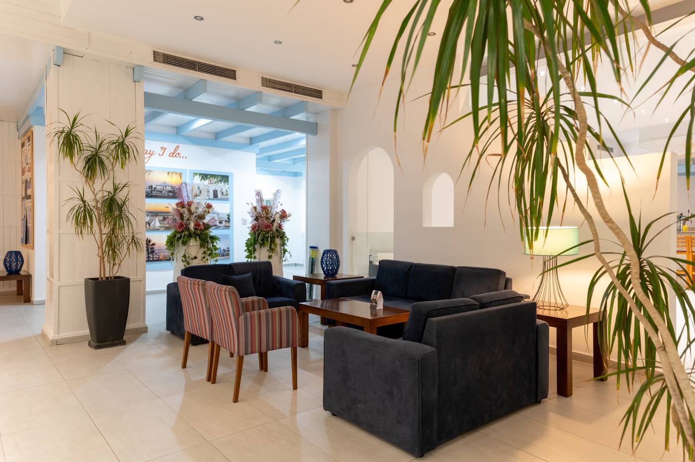 Kefalos-Damon-Hotel-Apartments-Lobby-54