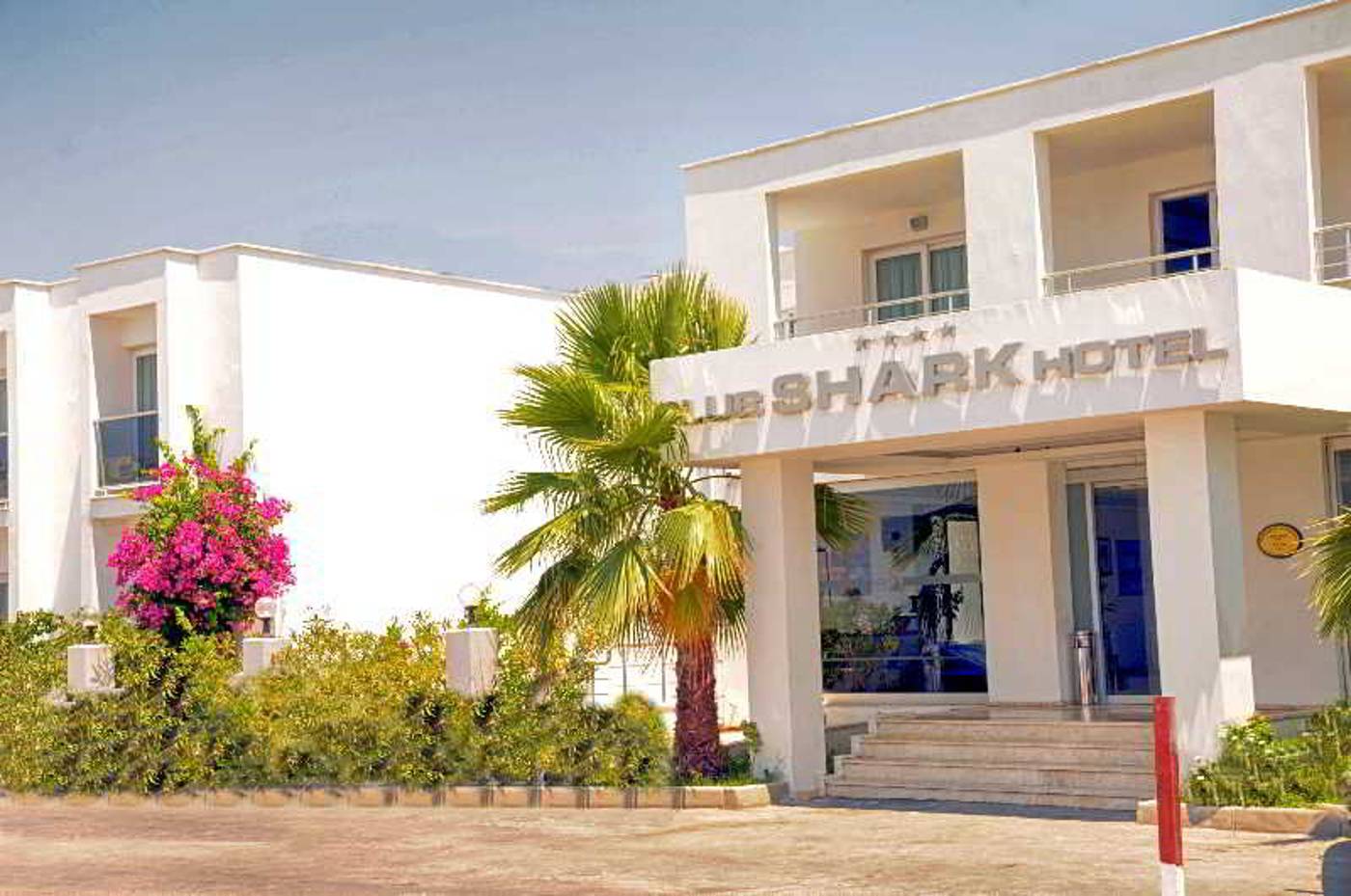 Club-Hotel-Shark-General-view-12