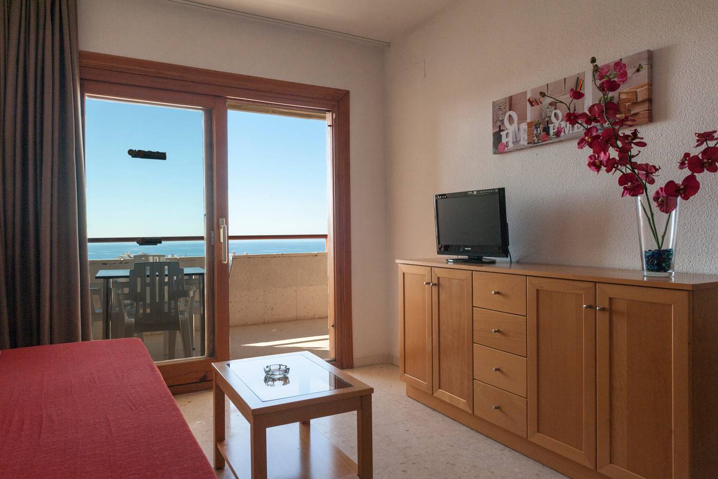 La-Era-Park-Apartments-Room-11