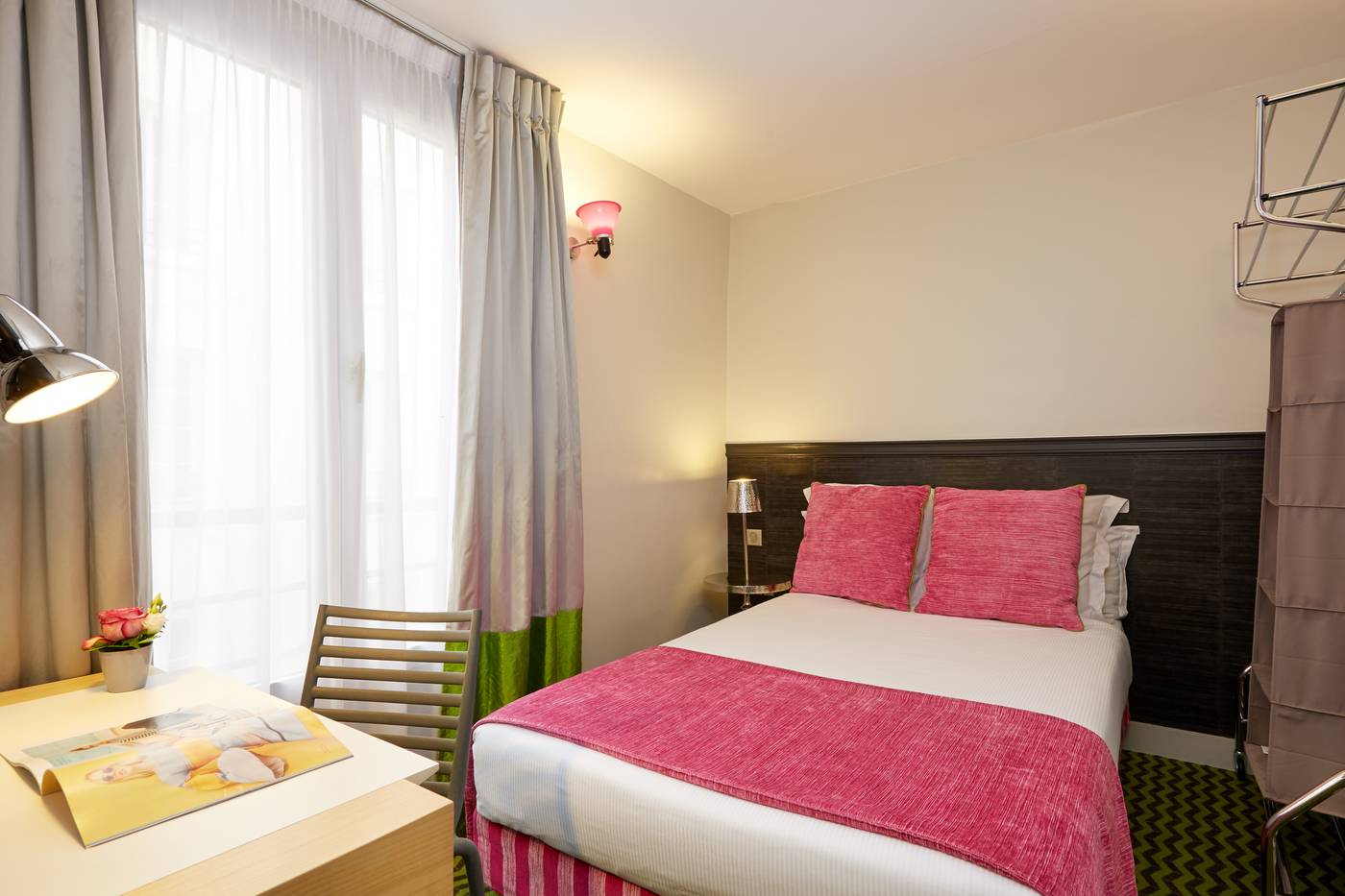 Antin-Trinite-Room-10