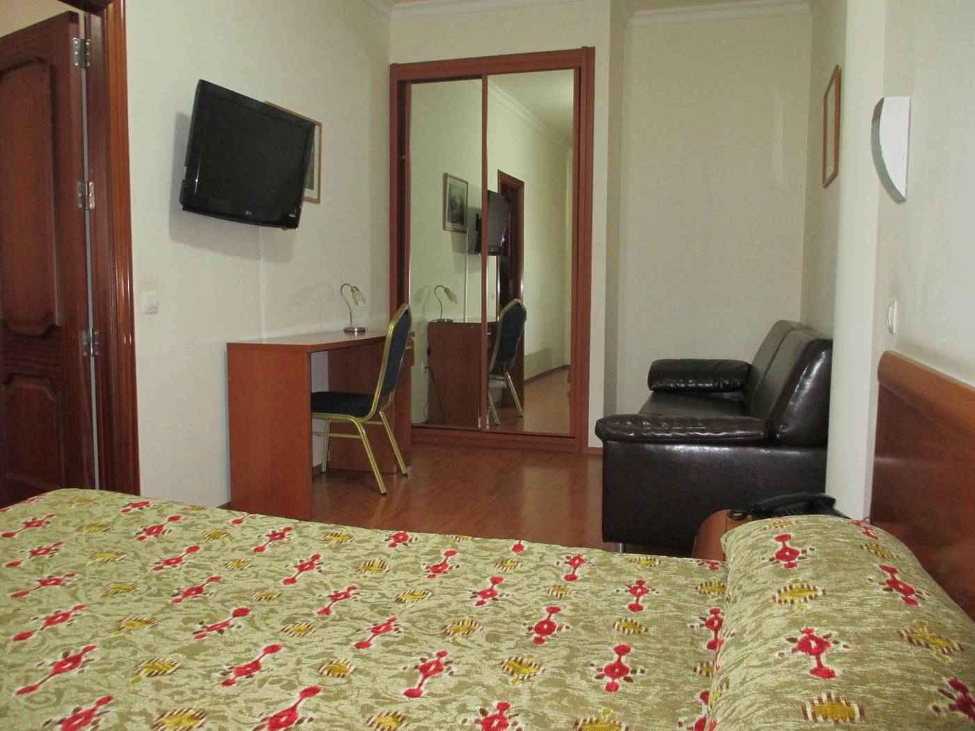 Avenida-de-Canarias-Room-3