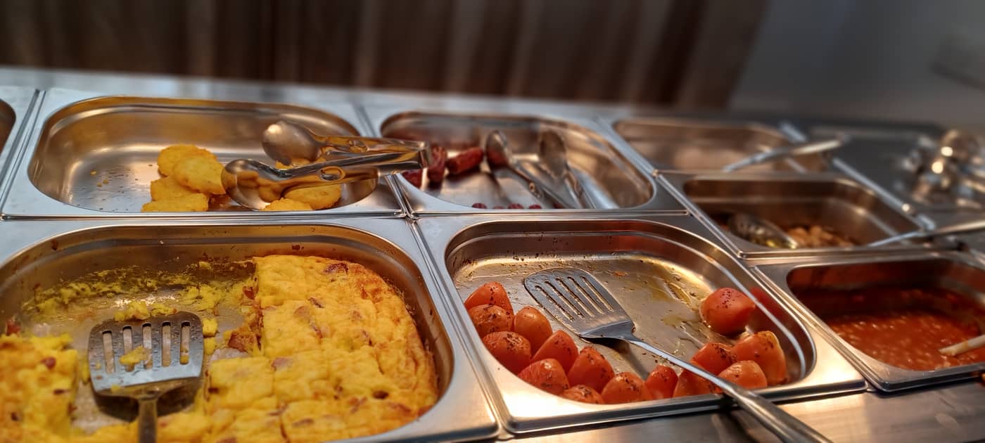 Livas-Hotel-Apartments-Restaurant-44