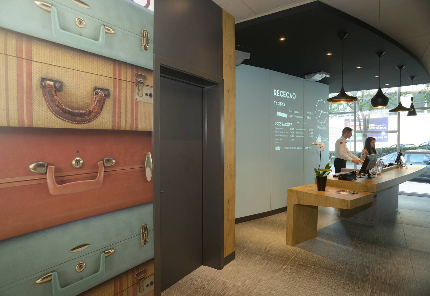 ibis-Lisboa-Parque-das-Nacoes-Lobby-22