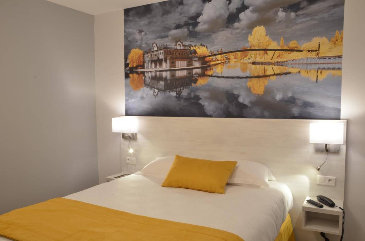La Chambre d'Amiens-France-AMIENS-Room-8