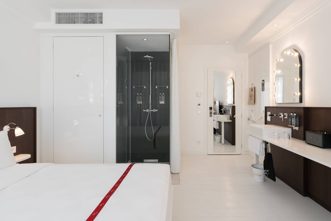 Ruby-Bea-Hotel-Florence-Room-37