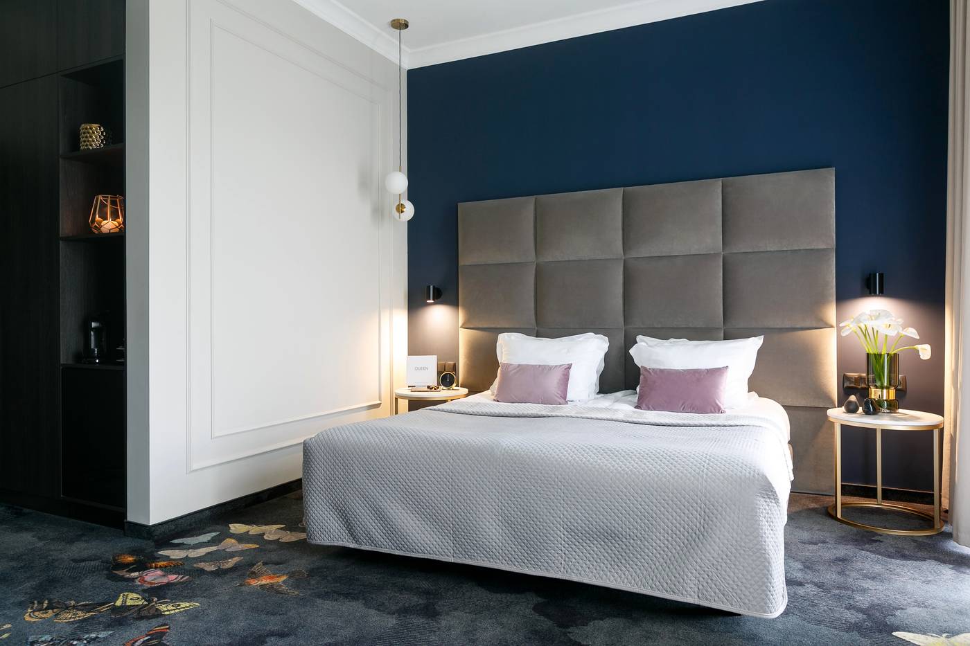 Queen-Boutique-Hotel-Room-10