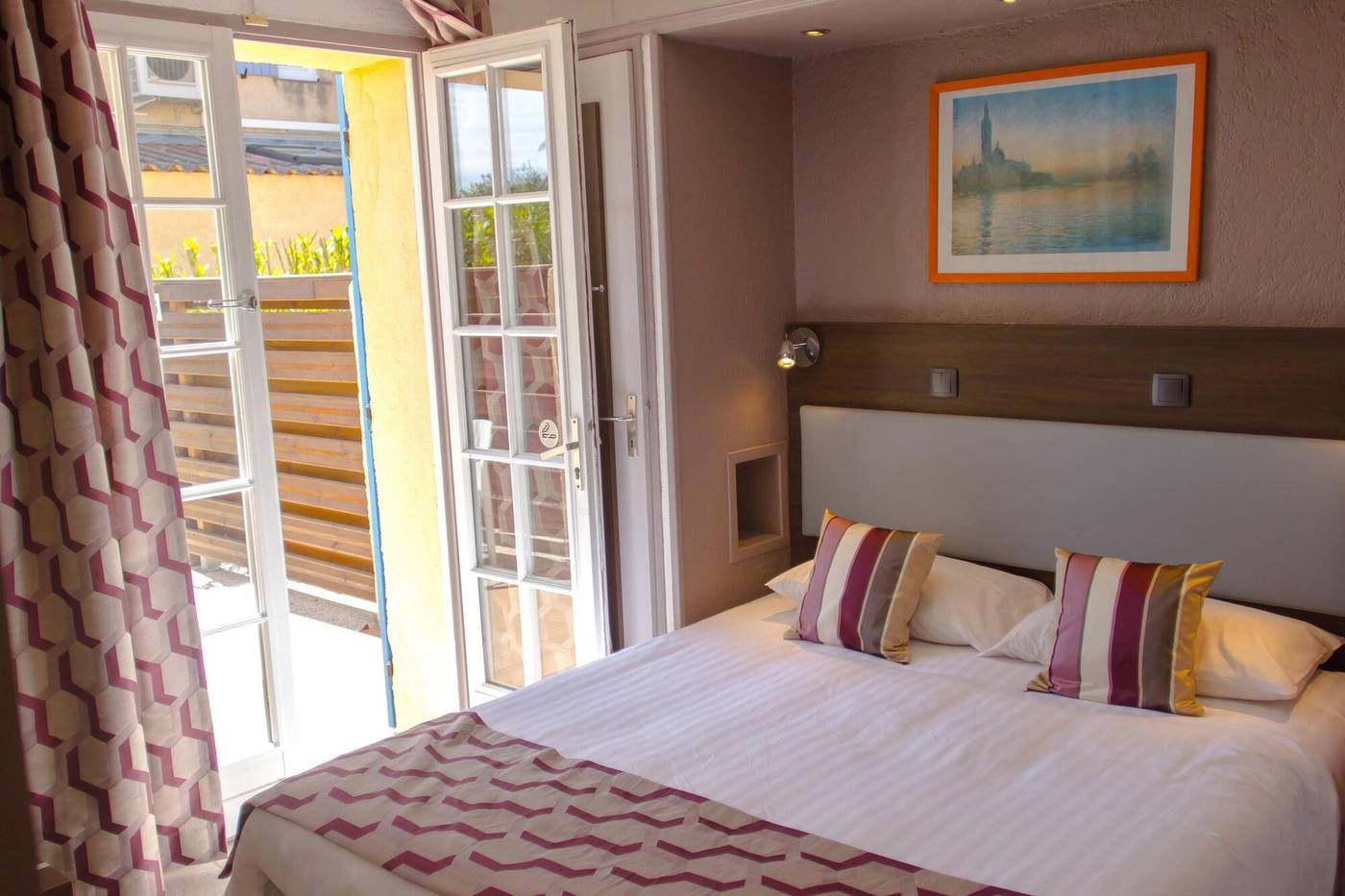 Citotel-La-Nartelle-Room-42