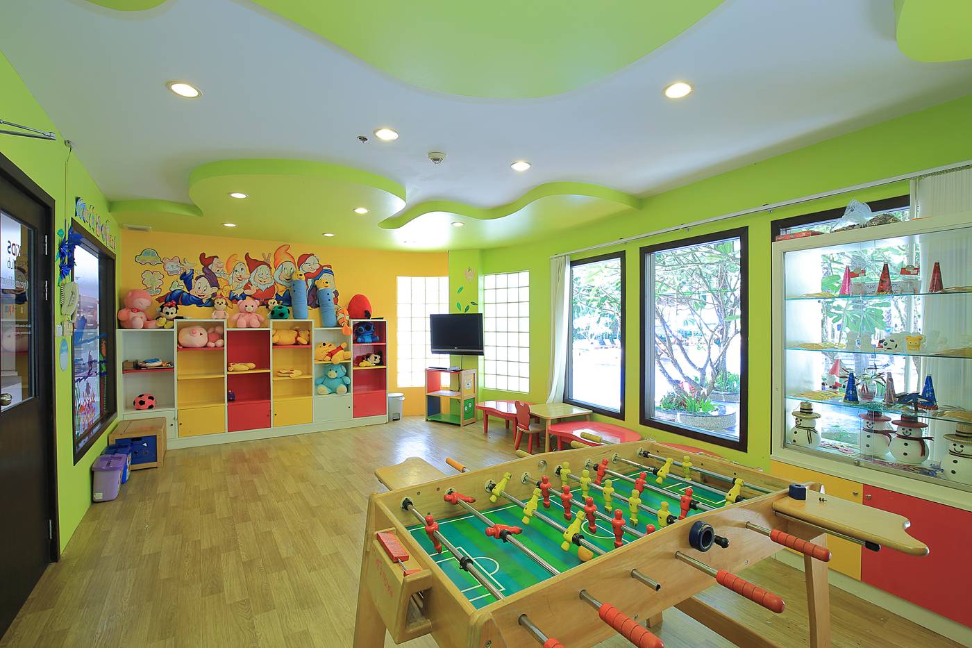 Deevana-Plaza-Phuket-Sports-and-Entertainment-61