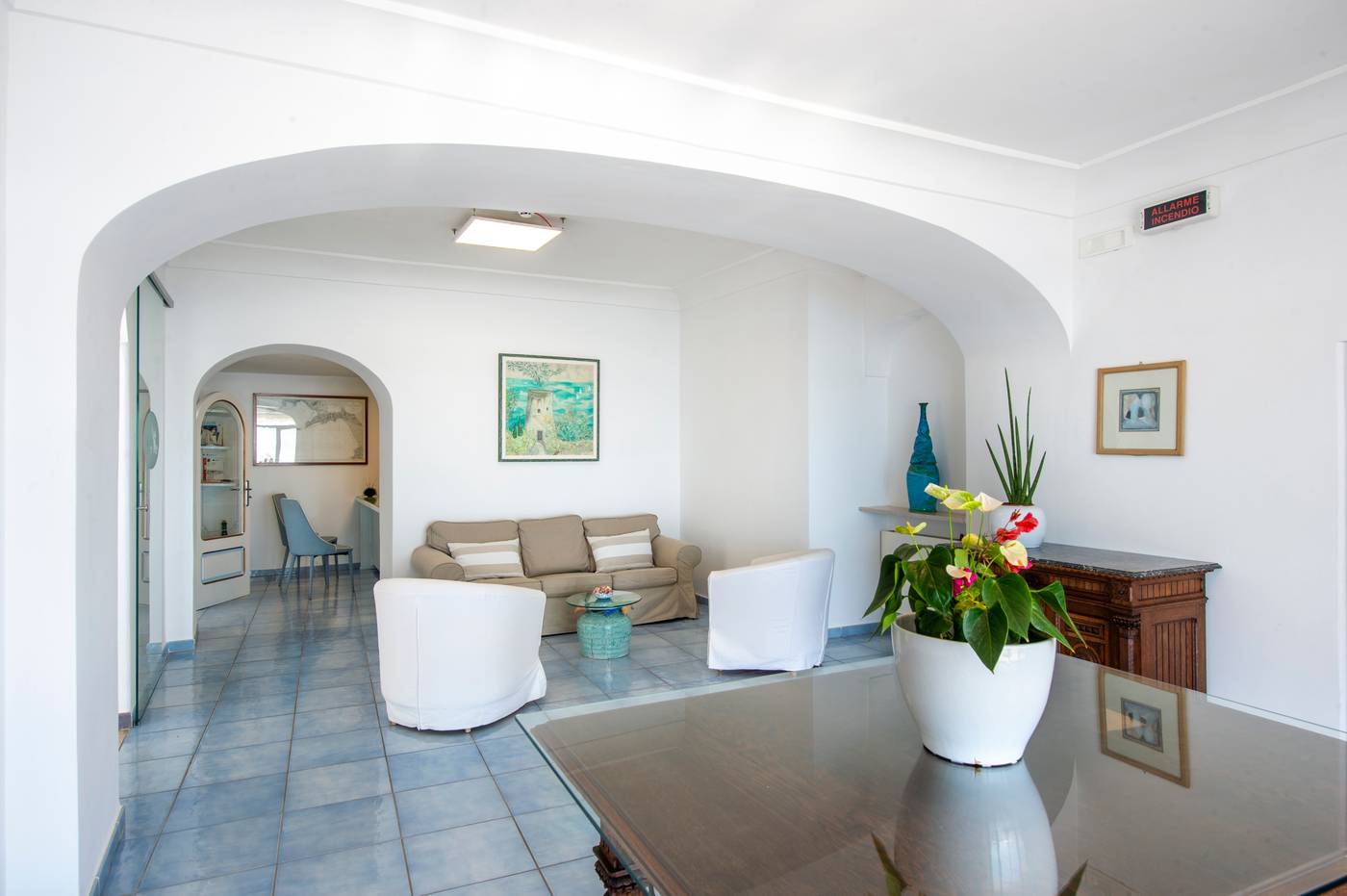 Maresca-Hotel-Praiano-Lobby-52