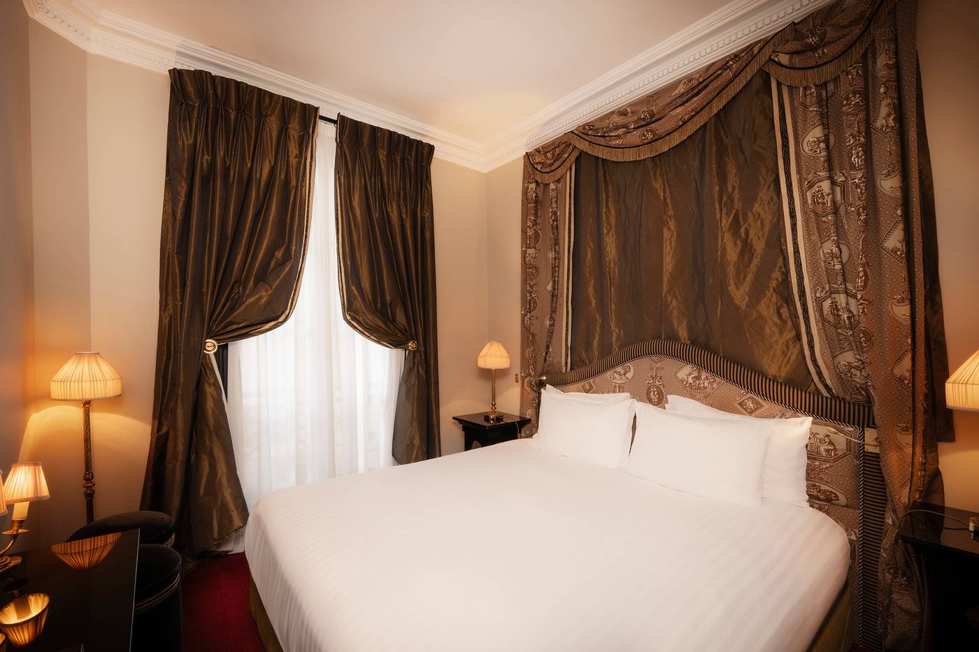 Maison-Athenee-Room-21