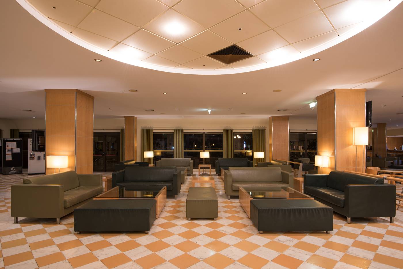 Vila-Gale-Marina-Lobby-43