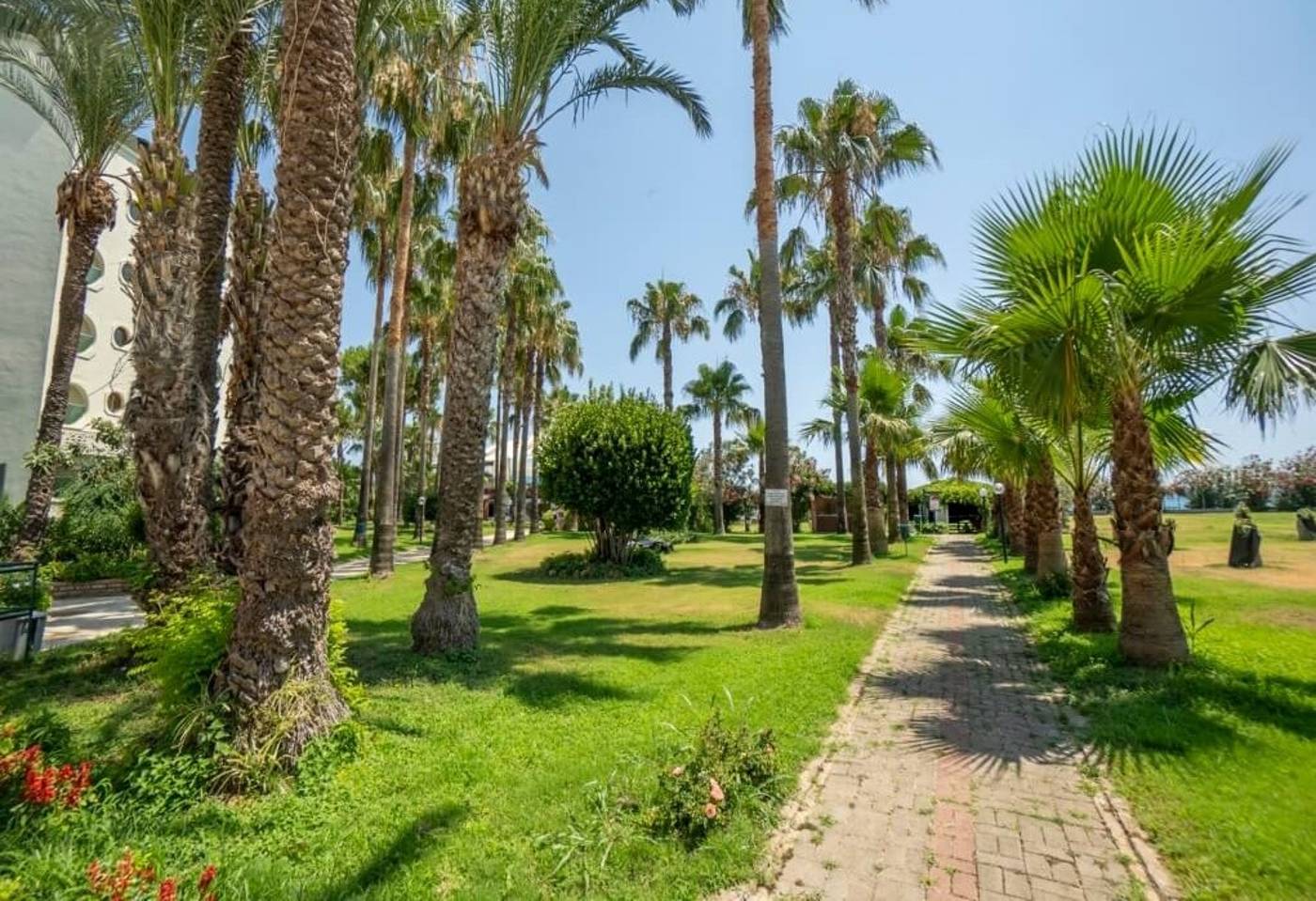 MC Beach Resort Hotel