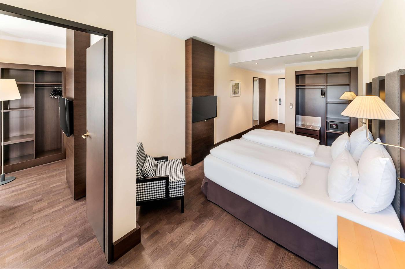 Nh-M----nchen-City-S----d-Room-7