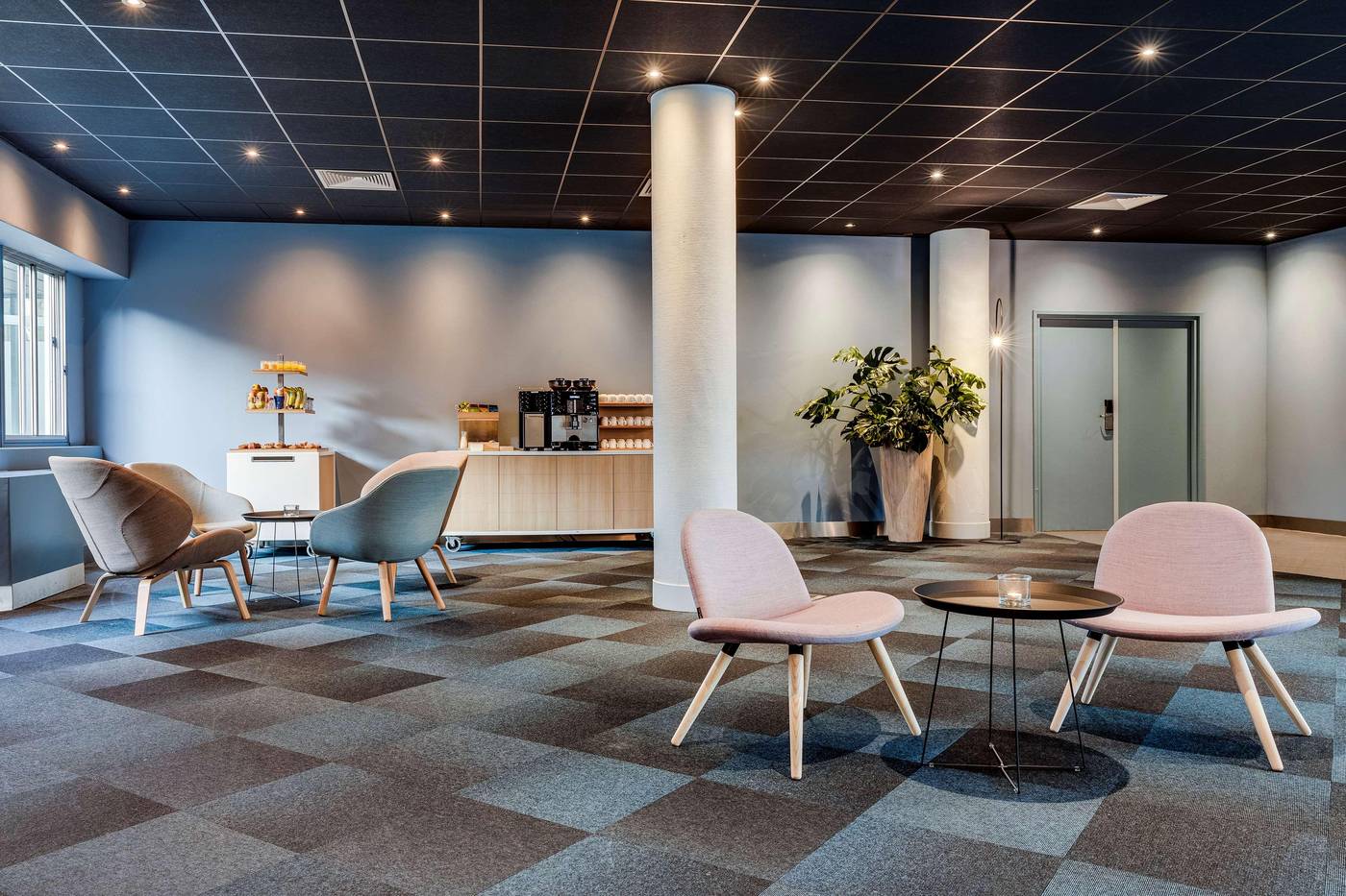 NH Noordwijk Conference Centre Leeuwenhorst-Netherlands-NOORDWIJKERHOUT-Lobby-9