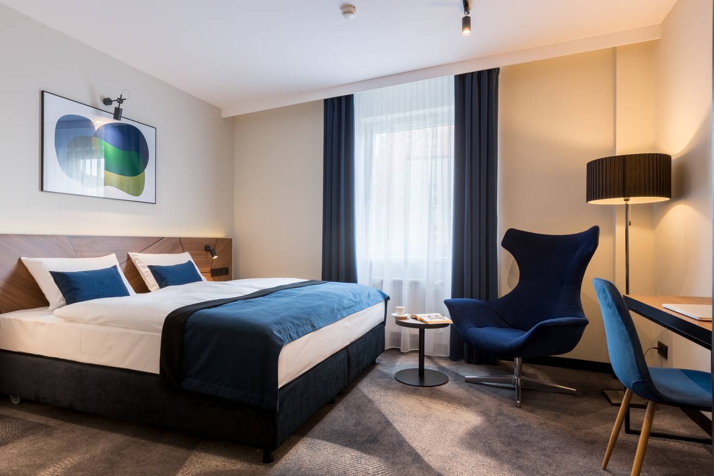 Ascot-Premium-Room-11