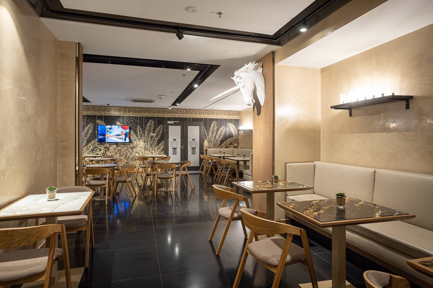 Royal-Prague-Lobby-13