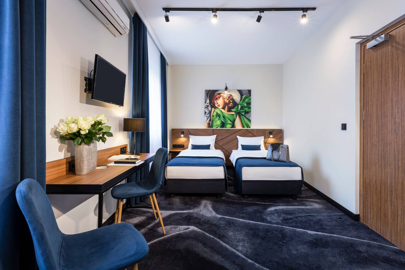 Ascot-Premium-Room-4