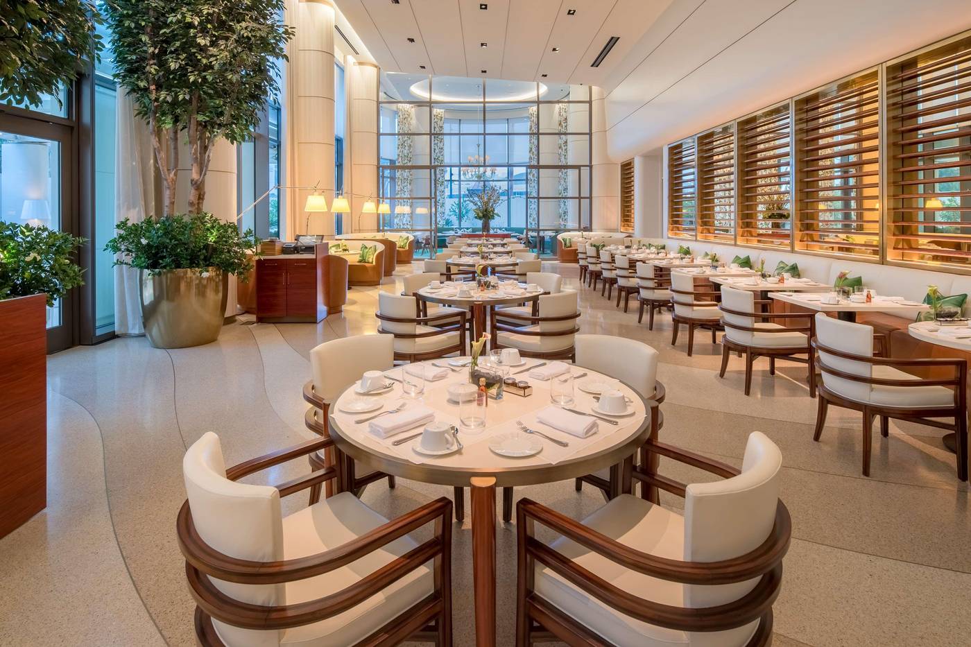 Waldorf-Astoria-Beverly-Hills--CA-Restaurant-50