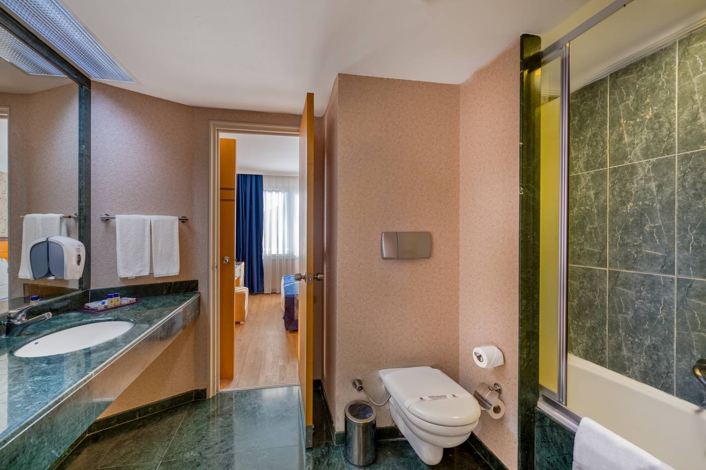 Porto-Bello-Hotel-Resort---Spa-Room-33