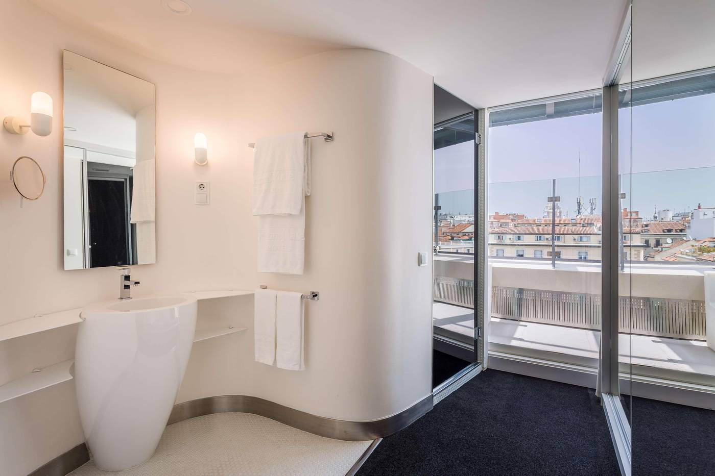 Room-Mate-Oscar-Room-47