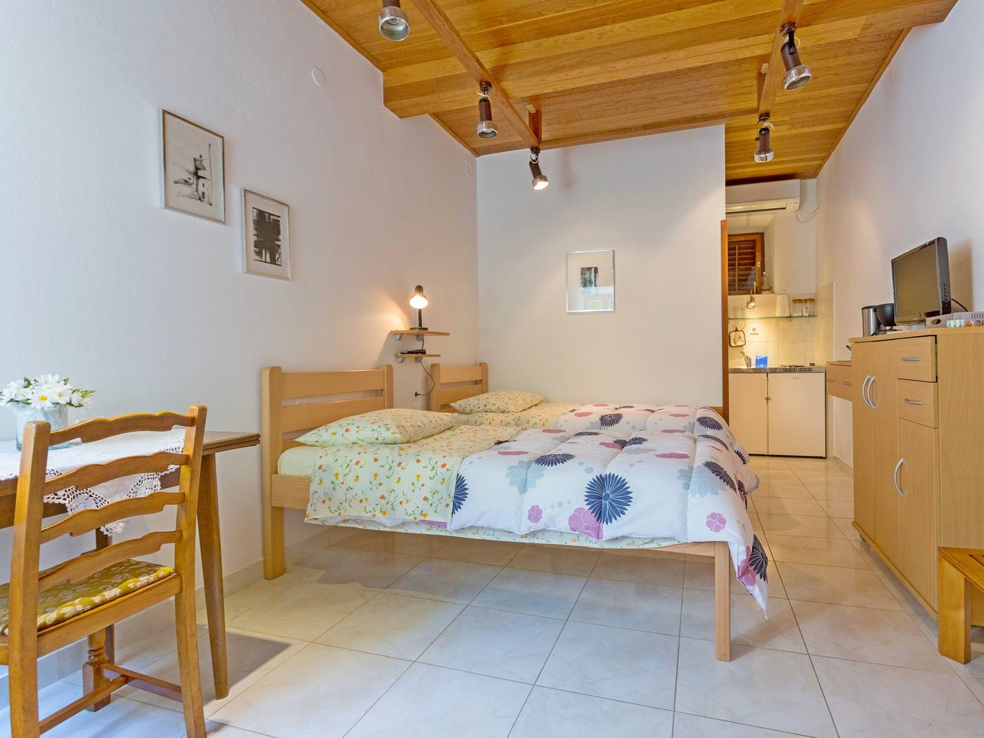 Apartments-Maja-Room-13