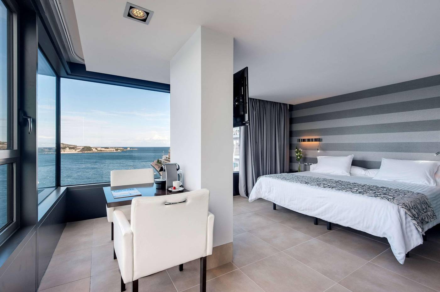 Barcel-----Hamilton-Menorca-Room-19