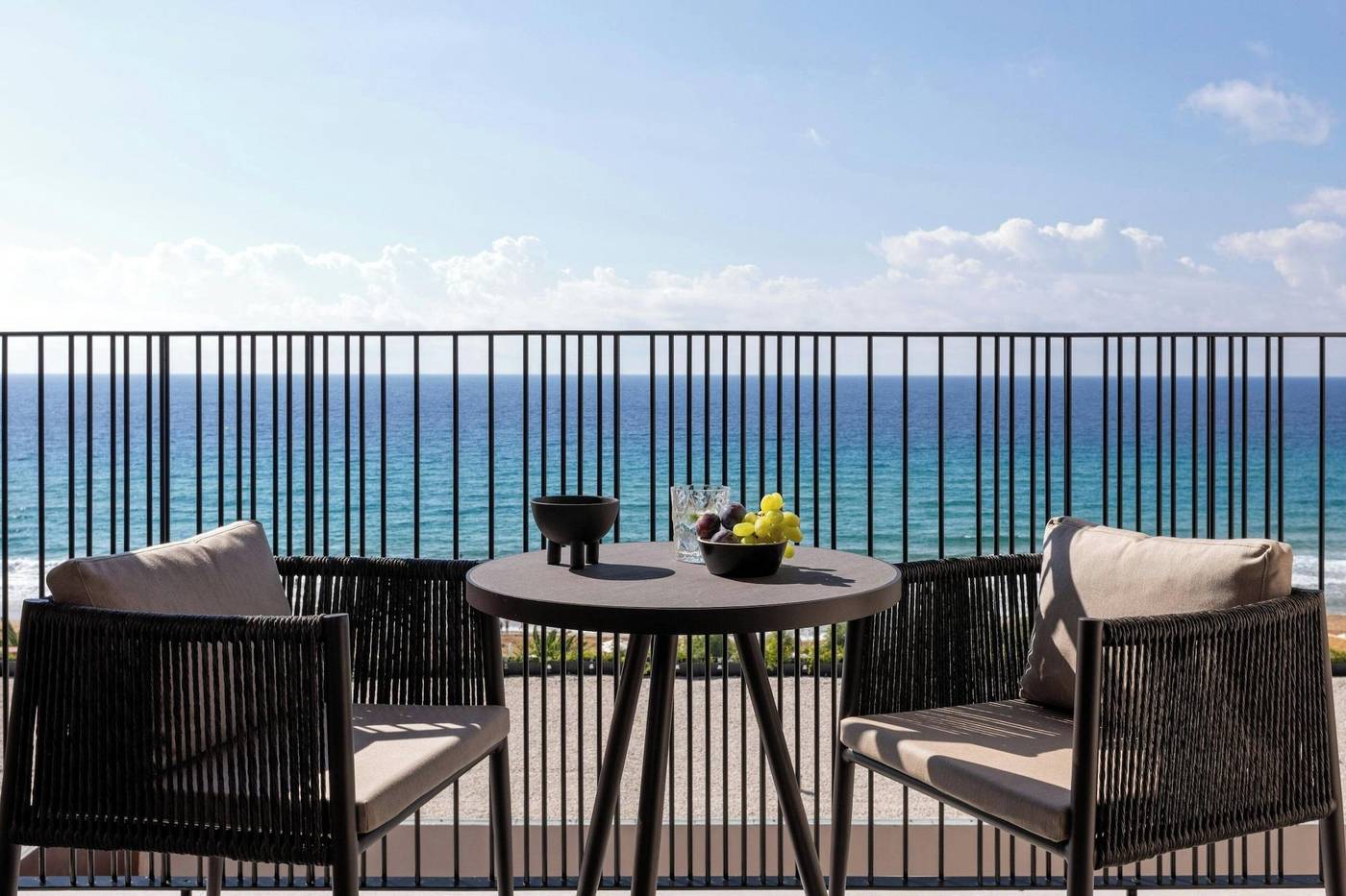 Iti-Louis-Grand--Room-93