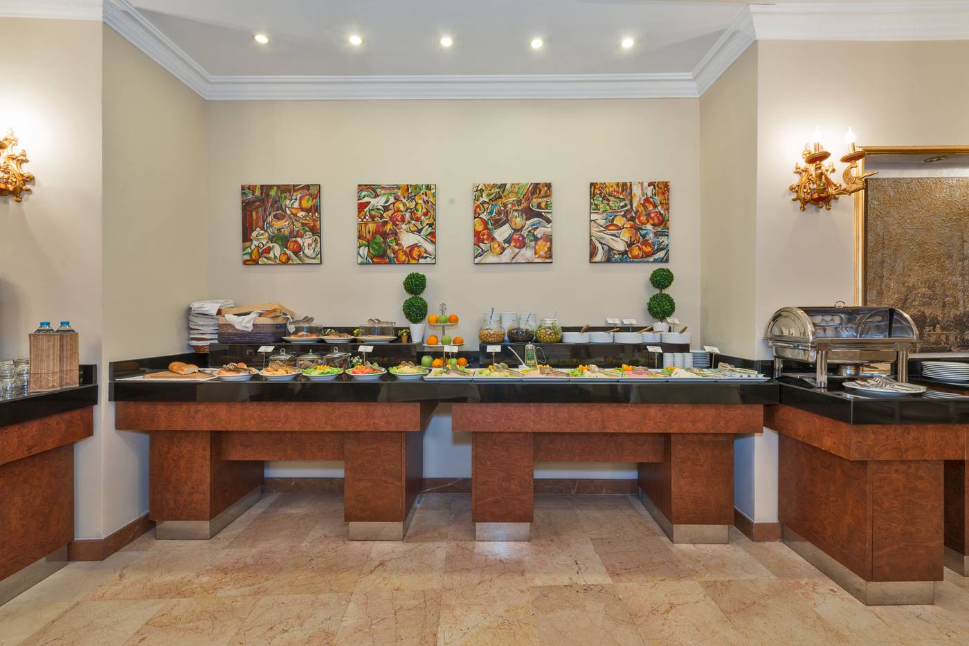 Antis-Hotel-Special-Class-Lobby-16