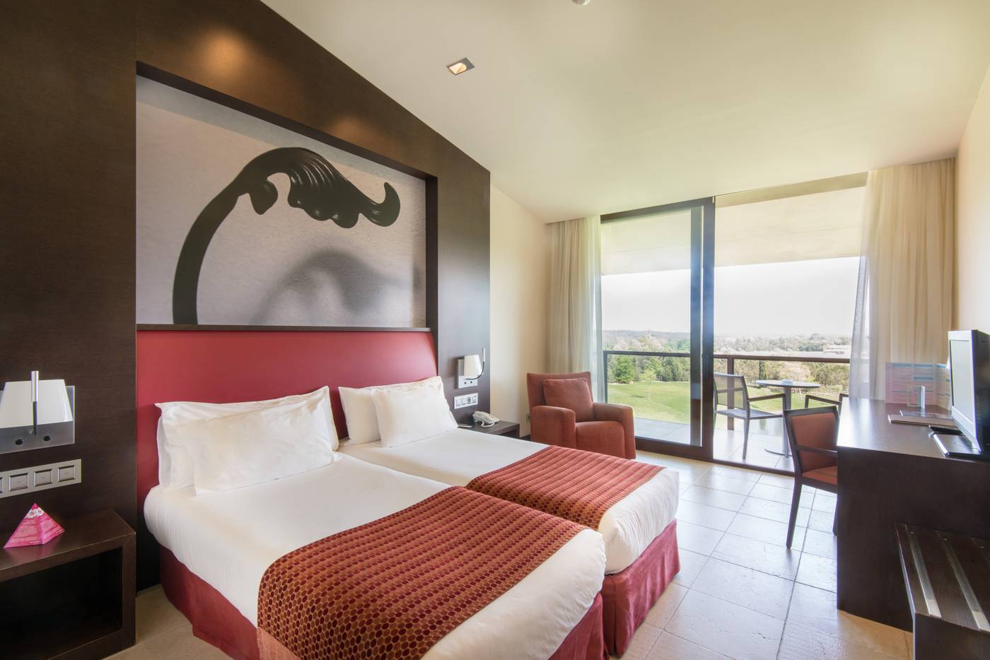 Mas-Sola-Room-33