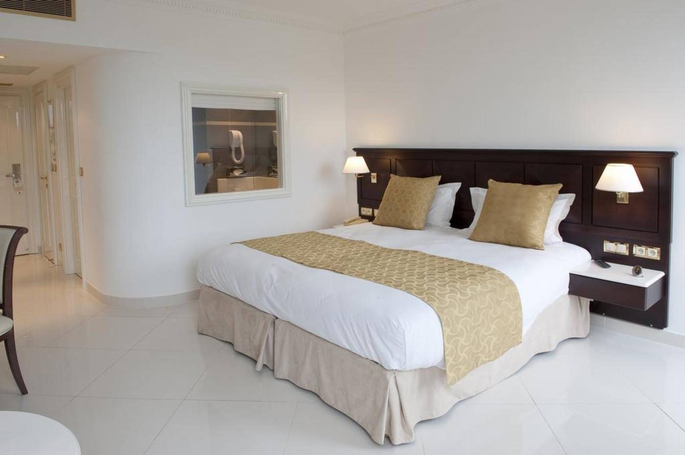 Aston-La-Scala-Room-24