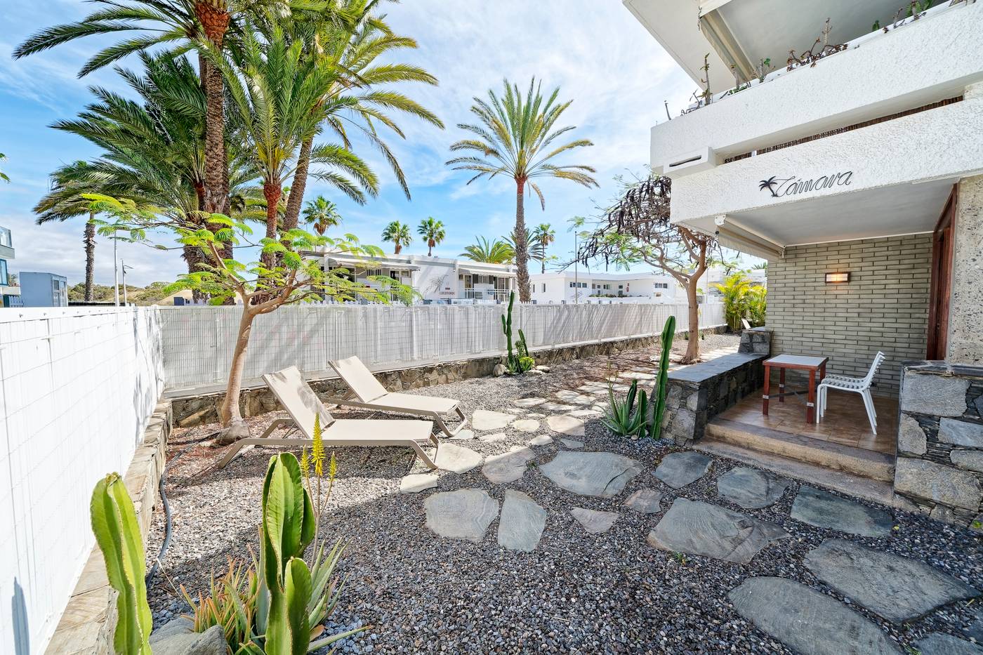 Apartamentos-Cocoteros-Room-55