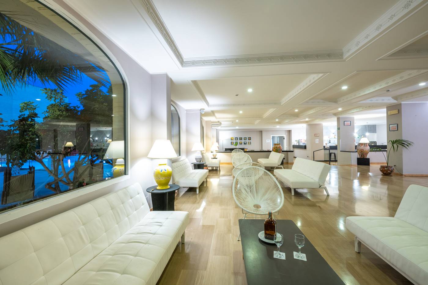 Hopps-Hotel-Lobby-40