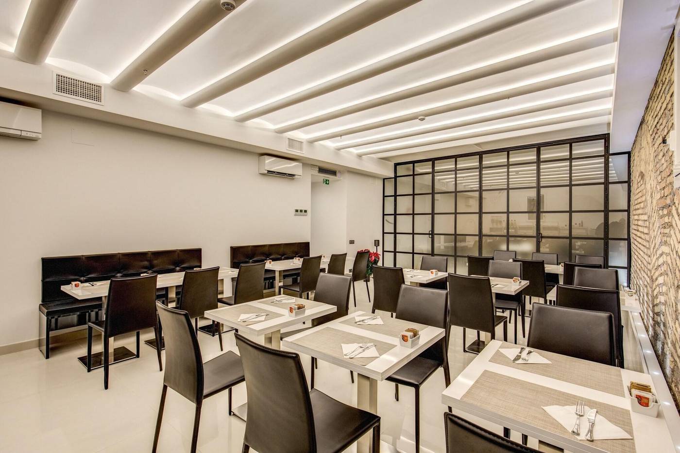 The-Liberty-Boutique-Hotel-Restaurant-12