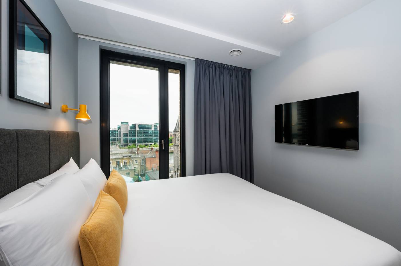 Staycity-Aparthotels-City-Quay-Room-36