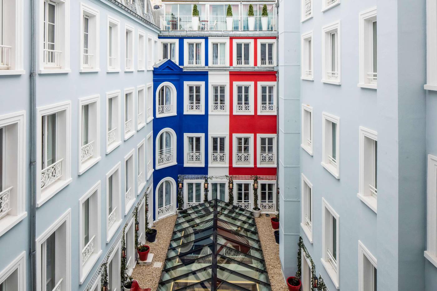 Hotel-34B-Astotel-General-view-1