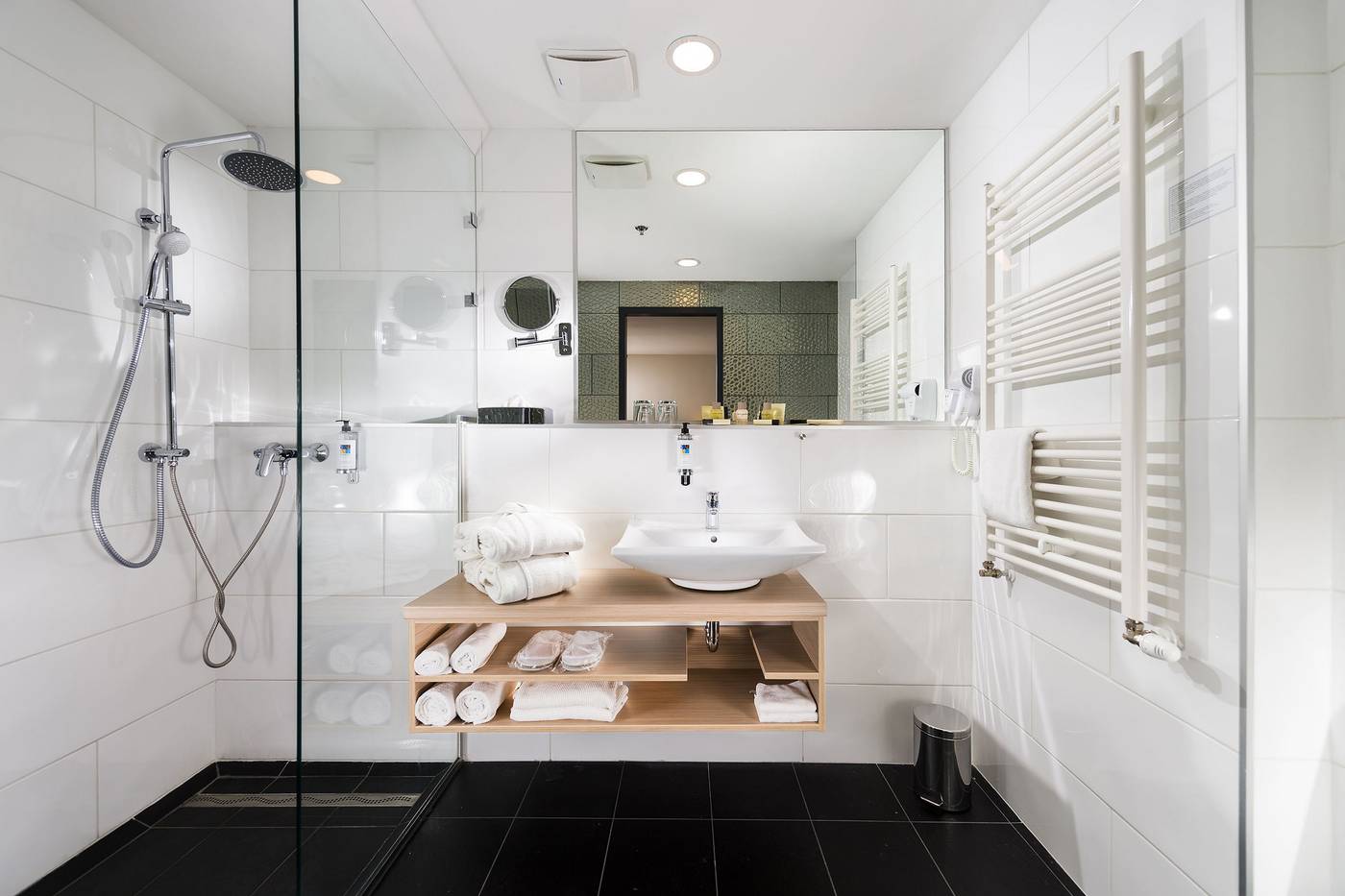 Bo33-Hotel-Family-and-Suites-Room-44