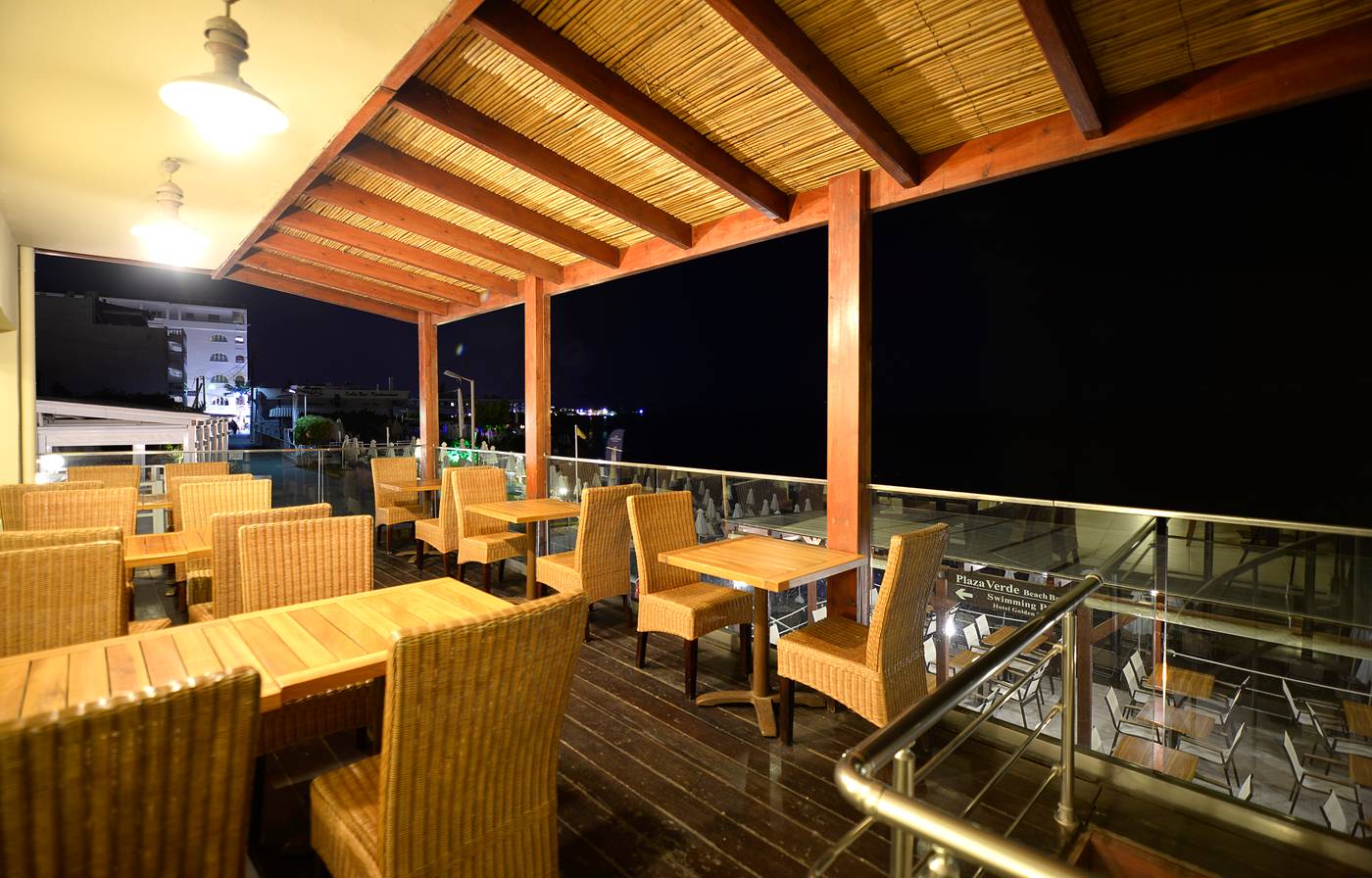 Golden-Beach-Restaurant-3