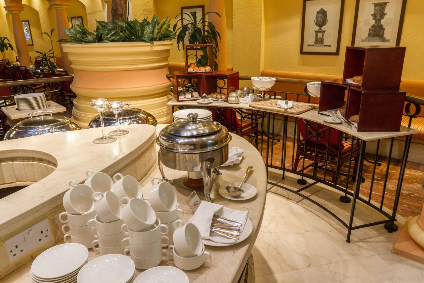 Grand-Excelsior-Deira-Hotel-Terrace-36