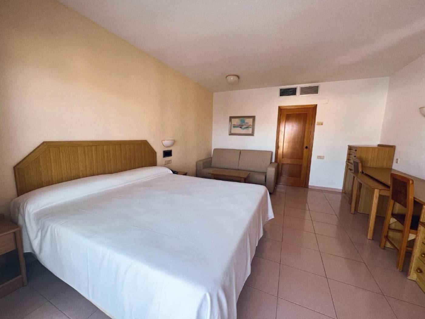 AR-Roca-Esmeralda---Spa-Room-17