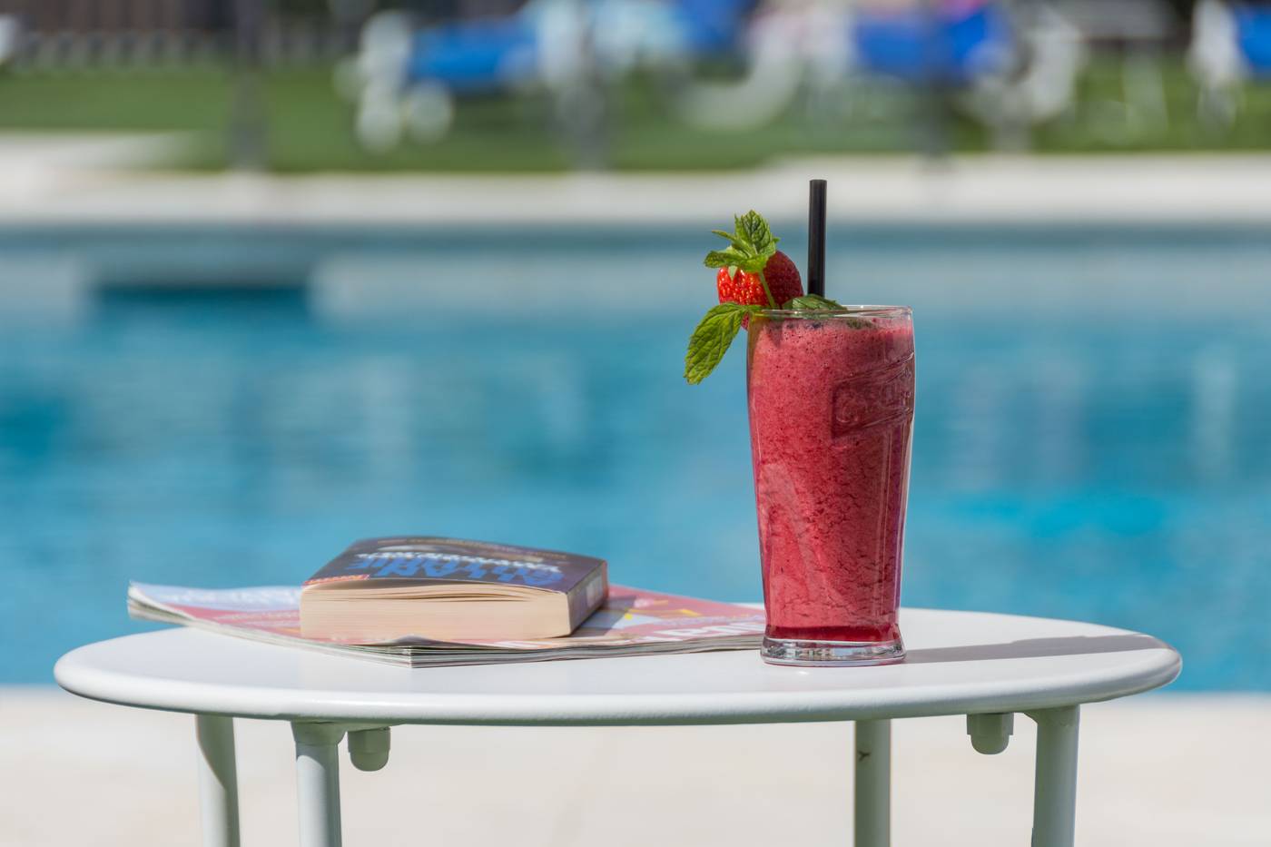 Aparthotel-Veramar-Pool-9