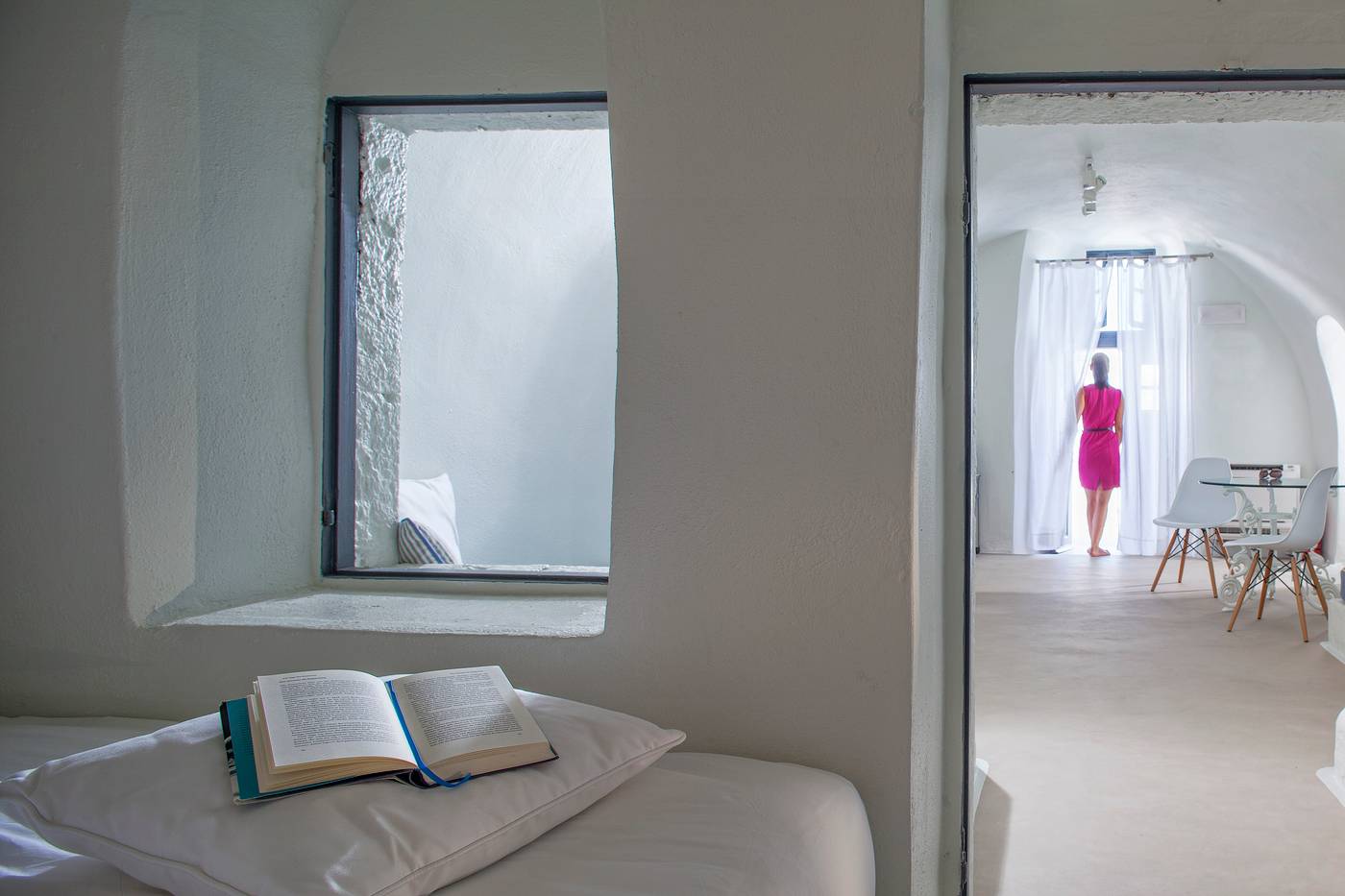 On-The-Rocks-Hotel-Room-26