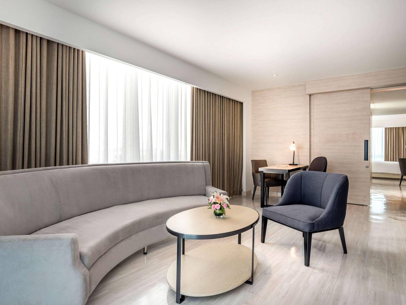 Novotel-Phuket-City--Phokeethra-Room-39