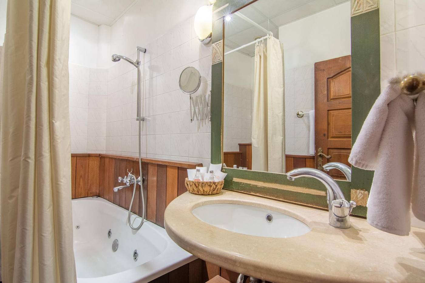 Hotel-Hebros-Room-47