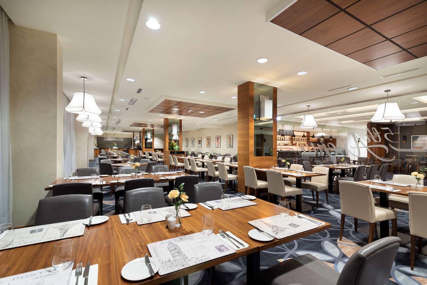 DoubleTree-by-Hilton-Krakow-Hotel---Convention-Cen-Restaurant-54