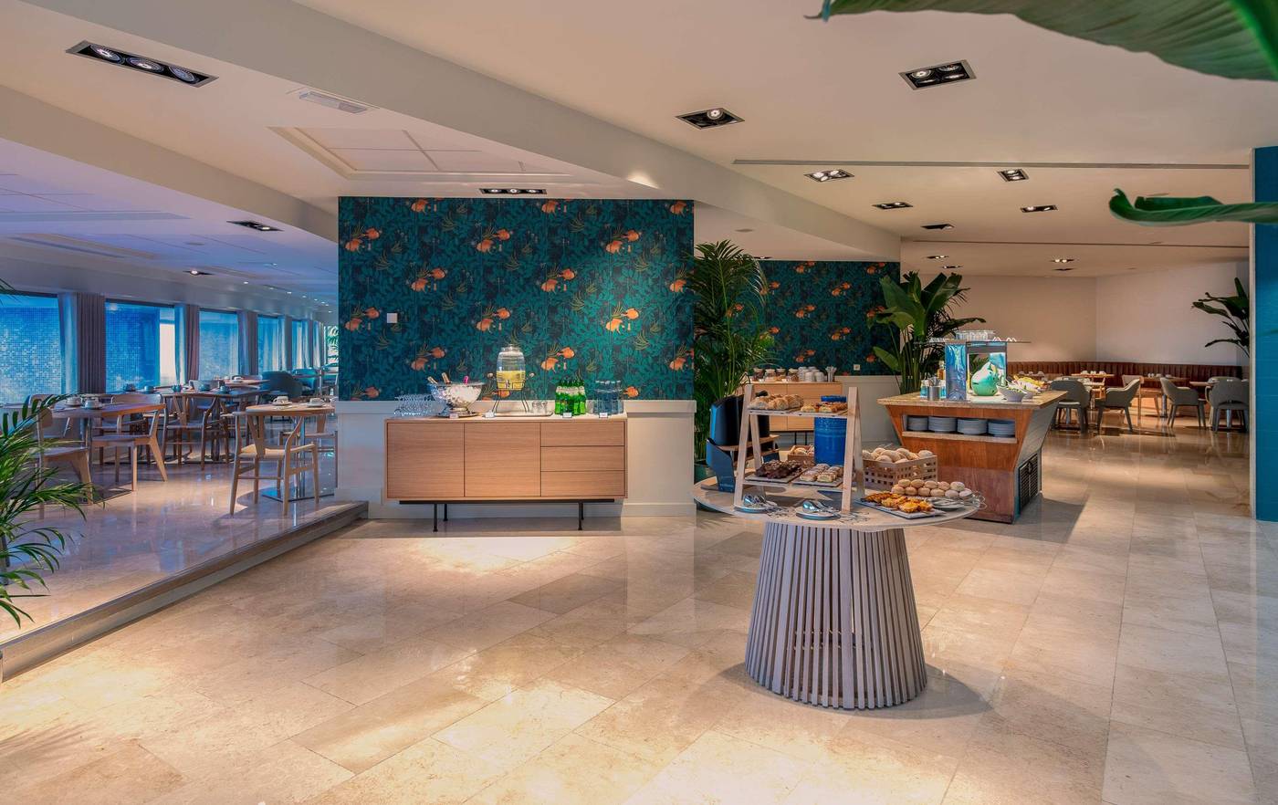 Sesimbra-Oceanfront-Hotel-Restaurant-20