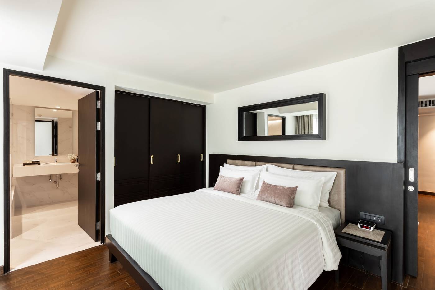 Movenpick-Hotel-Sukhumvit-15-Bangkok-Room-37